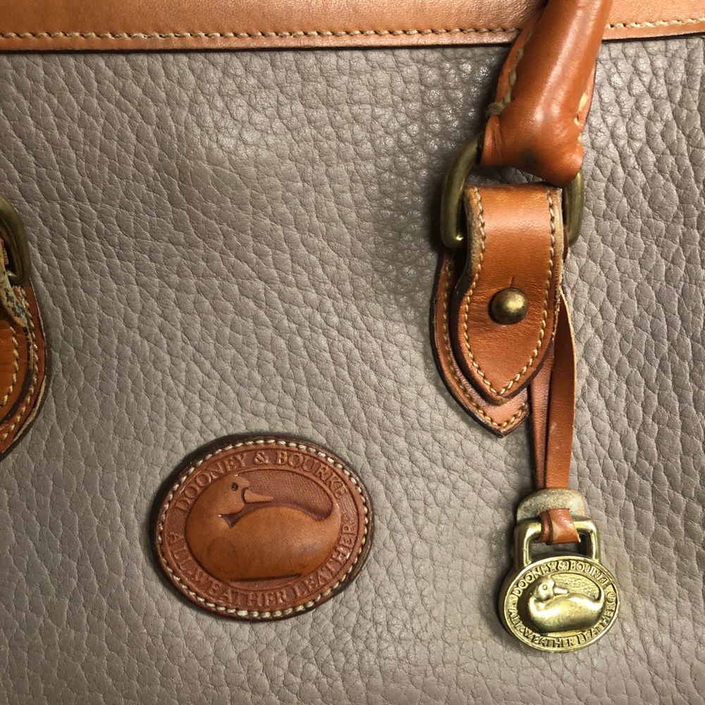 Dooney & Bourke Vintage Pale Lavender Satchel - Picture 3 of 13
